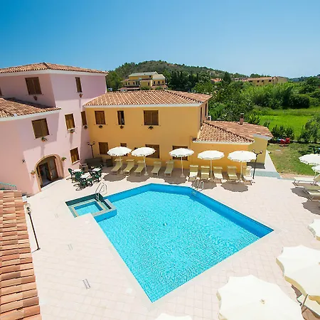 Idyllic Cala Viola Sleeps 2 Apartment *