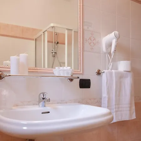 Idyllic Cala Viola Sleeps 2 * Cala Liberotto