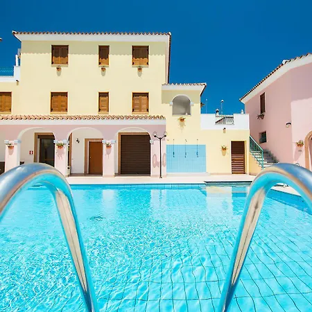 Idyllic Cala Viola Sleeps 2 Apartment